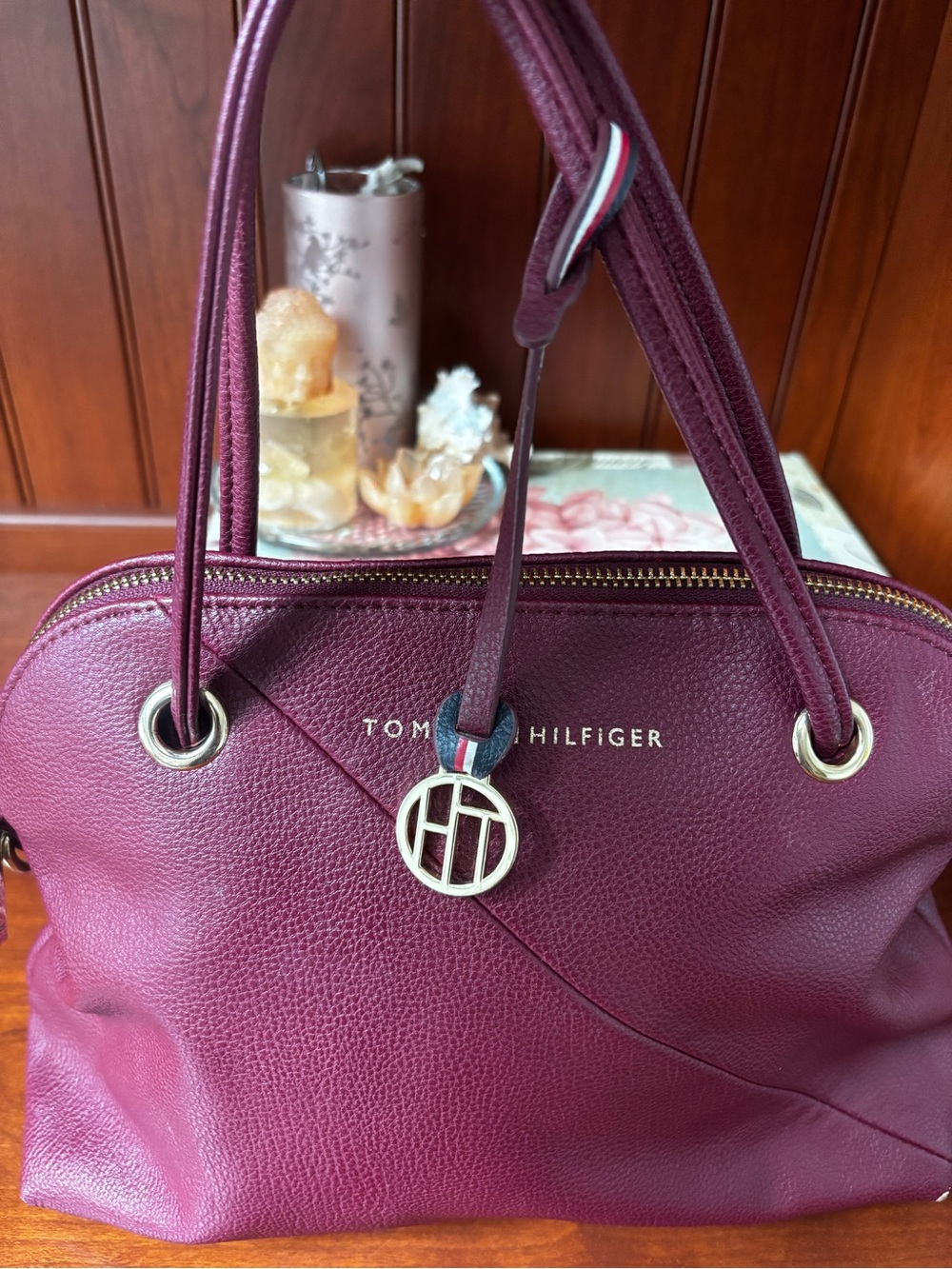 VTG Tommy Hilfiger pebbled leather satchel signature striped charm strap